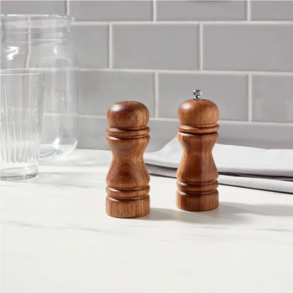 Wooden Pepper Grinder & Salt Shaker NEW